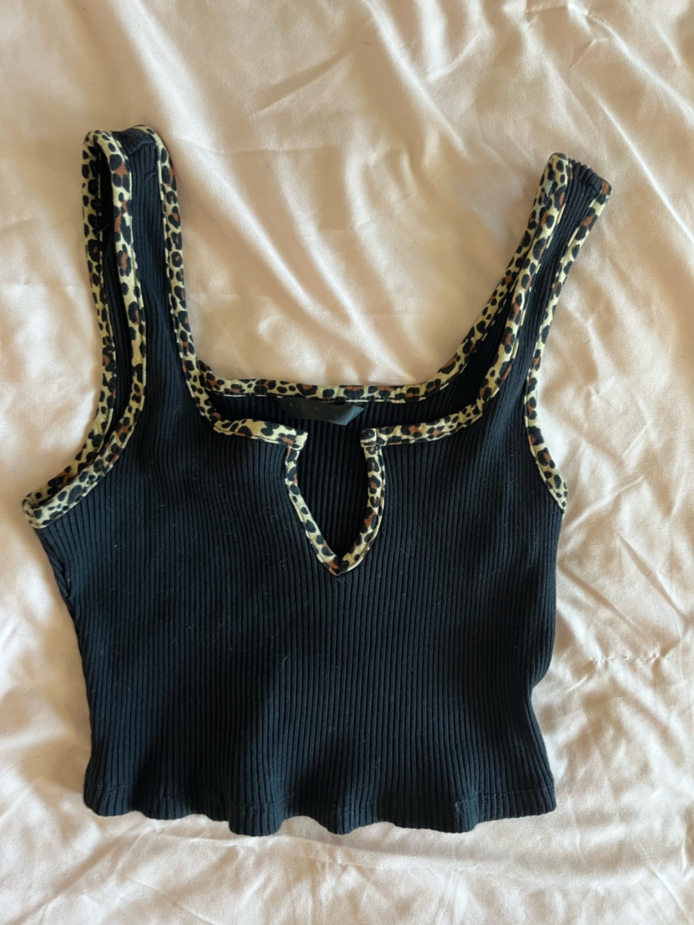SHEIN Black Ribbed Crop Top with Leopard Trim